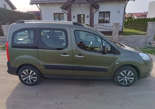 Peugeot Partner cena 28900 przebieg: 161532, rok produkcji 2012 z Kartuzy małe 781